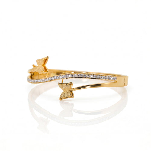 Butterfly Crossover Bangle in 925 Silver & Moissanite