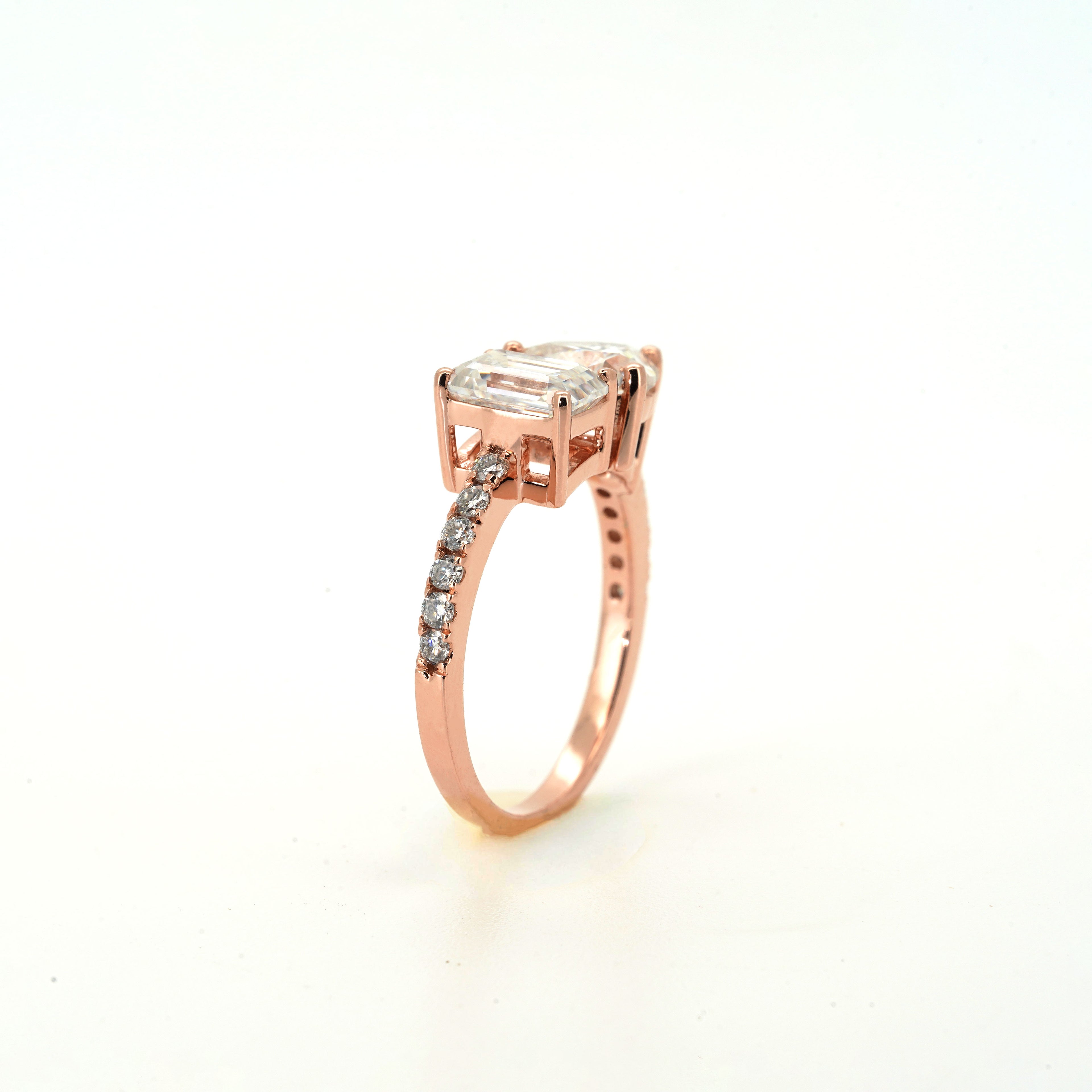 Toi et Moi Moissanite Ring in Gold Plated 925 Silver | Pear & Emerald Cut