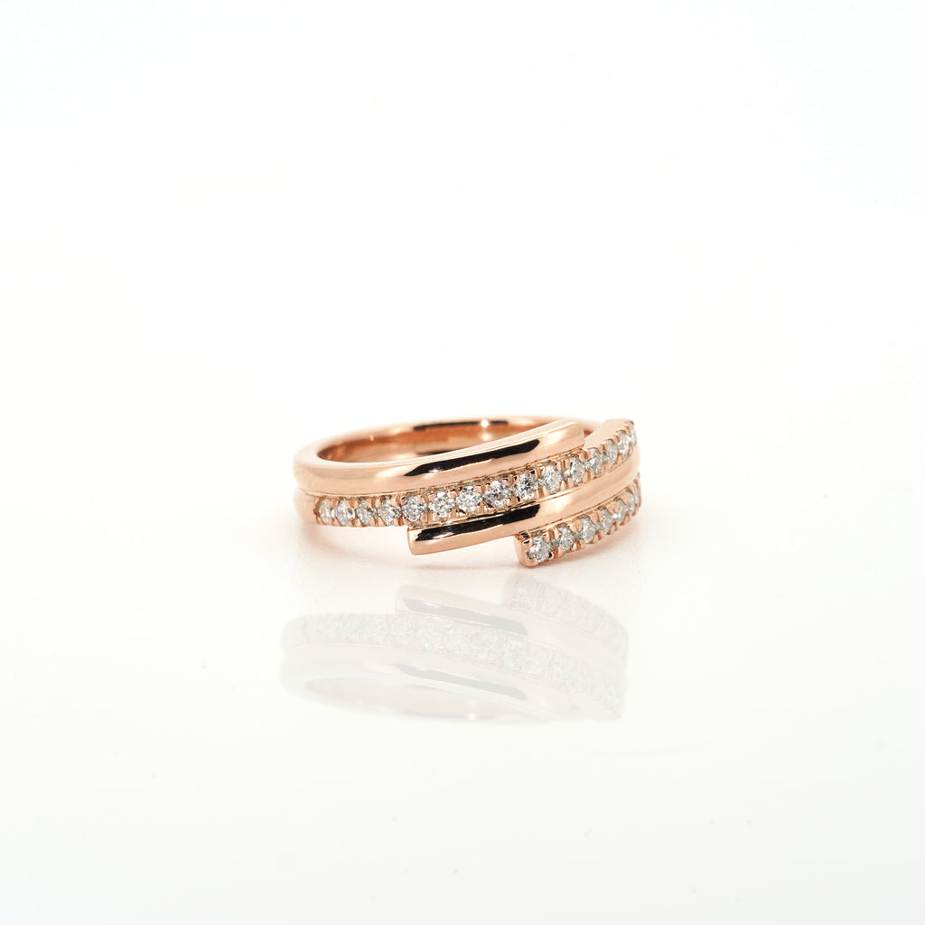 Lumière Bypass Band — 925 Silver & Moissanite Diamond Ring