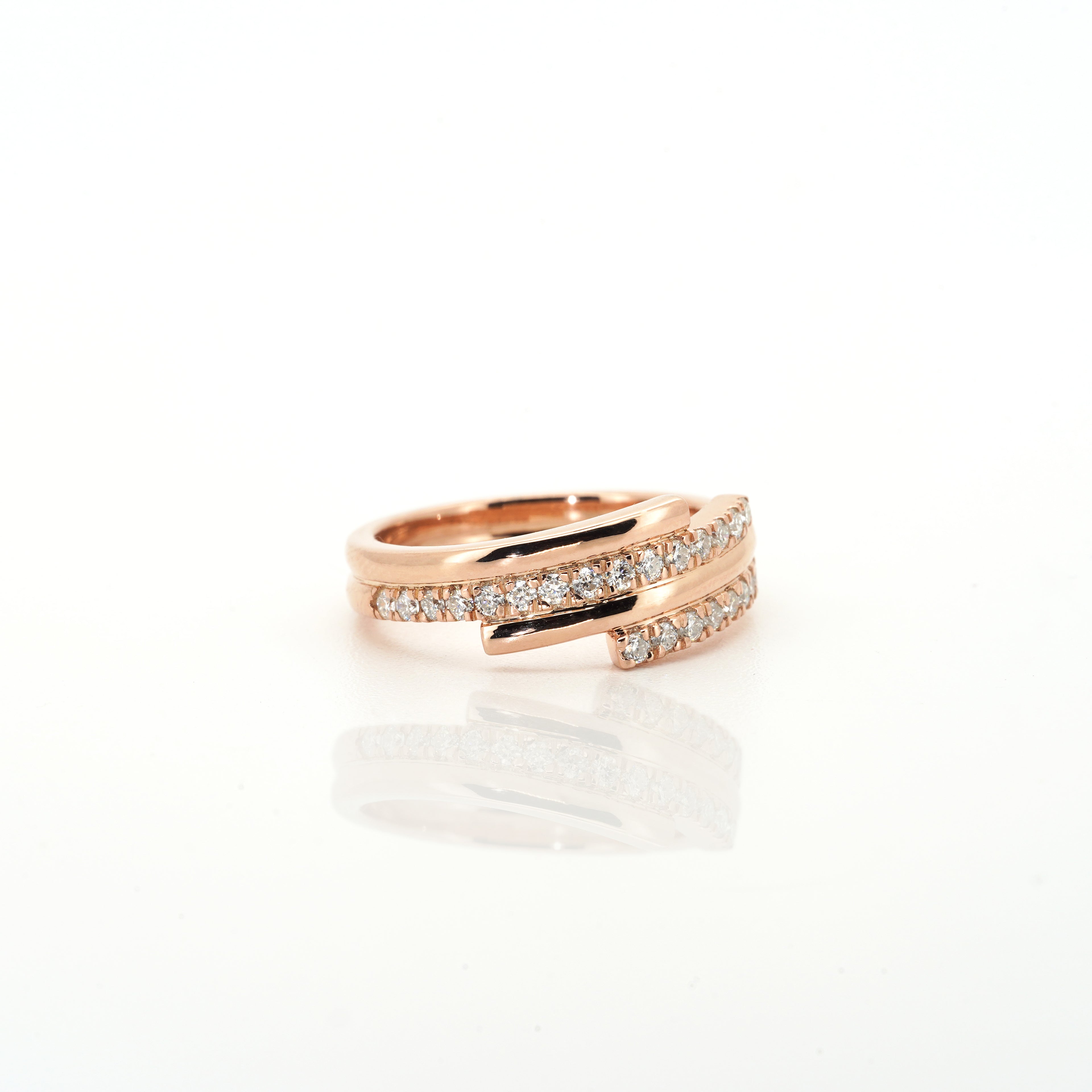 Lumière Bypass Band — 925 Silver & Moissanite Diamond Ring
